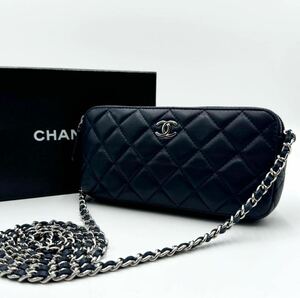 美品●CHANEL シャネル チェーン ウォレット ショルダーバッグ マトラッセ ココマーク ラムスキン 紺 ネイビー 27番台 シール有