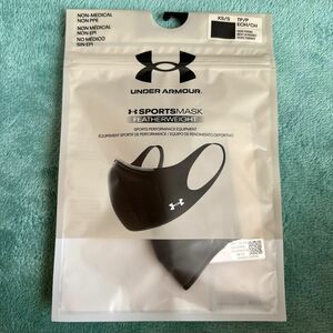 XS/Sサイズ　ブラック　アンダーアーマー 洗えるマスク UA SportsMask Feath スポーツマスク 冷感 マスク