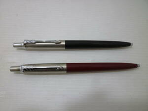 パーカー　ボールペン　２本（赤と黒）