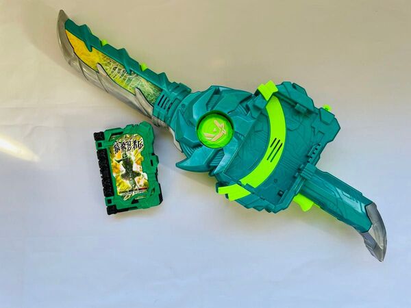 仮面ライダーセイバー DX風双剣翠風