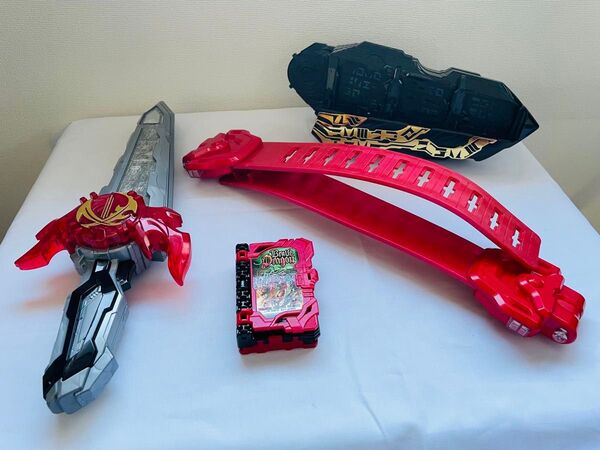 仮面ライダーセイバー 聖剣ソードライバー