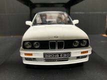 1/18 BMW 320is M3 Italo White 新品未展示保管品　　Kk scale_画像2