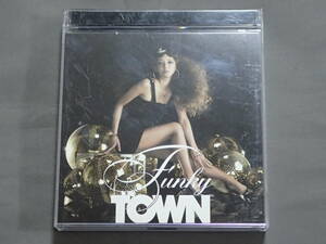 安室奈美恵　FUNKY TOWN(CD、DVD ２枚組)