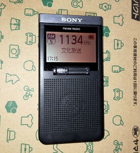 SRF-T355 SONY ソニー 受信確認済 完動品 AM FM ワイドFM ポケットラジオ 名刺サイズ 通勤 通学 出張 野球 防災 競馬 登山 入院 1004618