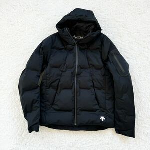 極美品 DESCENTE ALLTERRAIN 水沢ダウン ブラック L DAT-3199 デサント オルテライン ダウンジャケット 黒