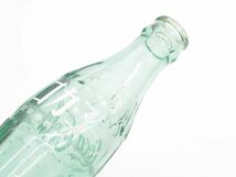 昭和レトロ ガラス瓶「1967年 コカ・コーラ COCA-COLA」1個 洗浄清掃済【タテ20cm×直径6cm】アンティーク インテリア 展示_画像3
