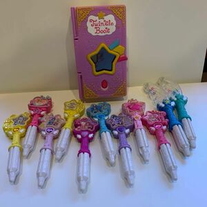 スター☆トゥインクルプリキュア　おせわしてフワ☆トゥインクルブック　フワのミニぬいぐるみ