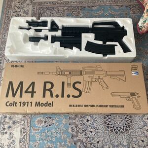 ガン M4 R.I.S Colt 1911 Model