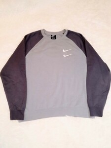 NIKE ナイキ トレーナー スウェットトレーナー スウェット グレー 2XL ビッグサイズ ロゴ 古着 シミあり 