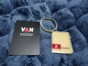 VAN JACshopa- motif key holder beige new goods unused ivy traditional 