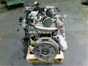 Toyota Genuine HiAce 《 GDH201V 》 engine P31200-23011617