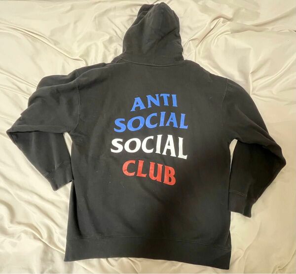 ANTI SOCIAL SOCIAL CLUB パーカー XXL