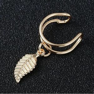 ♪♪即決♪♪　Leaf Ear Cuff　G