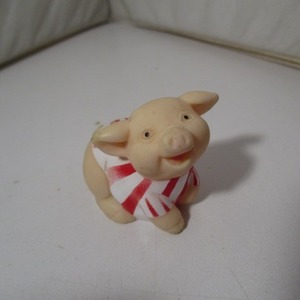  Vintage pig figure kl335