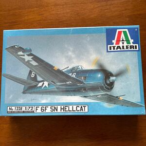 Italeri 1/72 F 6F SN HELLCAT 夜戦：レドーム装備(シュリンク封印)