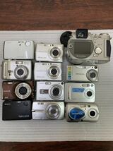 191 デジタルカメラ CASIO OLYMPUS SONY FUJIFILM Nikon 12台 ジャンク品_画像2