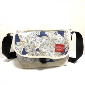 マンハッタンポーテージ Manhattan Portage ショルダーバッグ - ナイロン 白×マルチ 花柄 バッグの画像1