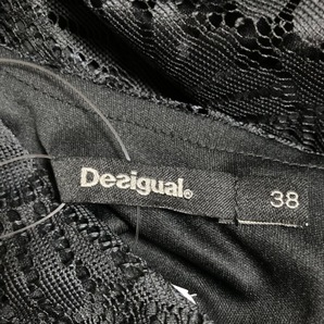 デシグアル Desigual サイズ38 L - 黒×レッド×マルチ レディース Vネック/半袖/ひざ丈/フラワー(花) 美品 ワンピースの画像3