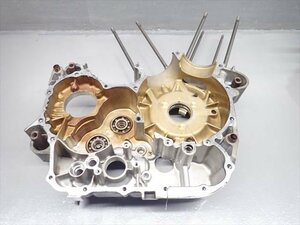 εFT09-7 ホンダ PC800 パシフィックコースト RC34 平成6年式 エンジン クランクケース 左側 破損無し！