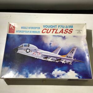 42【未組立】【外箱ダメージ大】ホビークラフト 1/48 VOUGHT F7U-3/3M CUTLASS MISSILE INTERCEPTOR プラモデル (100)