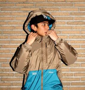 NANGA × WIND AND SEA（ナンガ×ウィンダンシー　ＷＤＳ）　希少コラボダウンジャケット　AURORA DOWN JACKET　サイズＬ　オーロラ