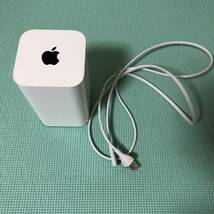 1.14 アップル AirMac 無線ルーター　現状　通電確認のみ_画像1