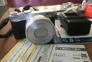 Nikon Nikon1 J5 