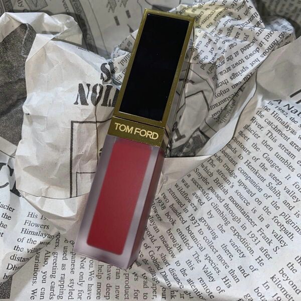 【新品】TOMFORD リクイッドリップリュクスマット　127テムプトゥレス