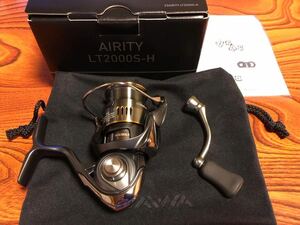 送料無料！新品未使用 ダイワ DAIWA 23エアリティー AIRITY LT2000S-H 