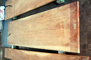 ☆銘木・欅の一枚板・無垢板・倉庫内で保管乾燥・引き取り限定　D