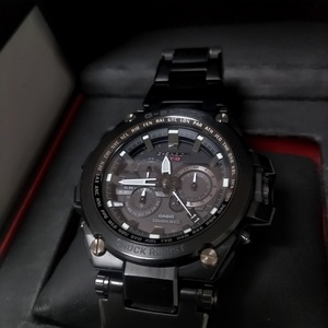 CASIO G-SHOCK 電波ソーラー (MTG-S1000BD-1AJF)