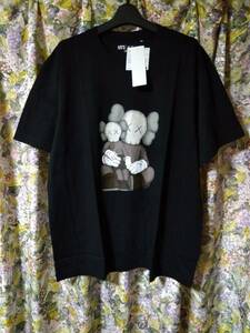 3XL/新品/UNIQLO ユニクロ カウズ/メンズ 半袖Tシャツ/黒 KAWS 4Lぐらい Tシャツ 大きいサイズ 春夏用 コラボ商品