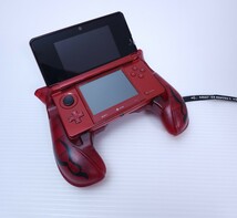 美品 / 動作品 Nintendo 3DS 任天堂 3DS Red ニンテンドー3DS CTR-001 2GB SD カード 付き ブラック + プログリップ+ゲーム セット(182)_画像3