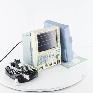 [DW] 8日保証 11/2022CAL DLM2054 710130-M-HJ/B5/P4/C11/C8 YOKOGAWA MIXED SIGNAL OSCILLOSCOPE 2.5GS/s 500MHz 横河 オ ...[05471-0056]