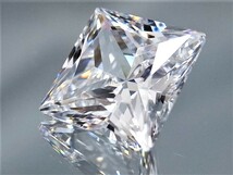 8.39ct 10x10㎜ VVSランク級で極上のカット品質・プリンセスカット キュービックジルコニア　カット面が多く最高品質の輝きの特級品です_画像5