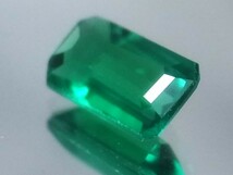 0.52ct 新品・コロンビアカラー合成バイロンエメラルド 超希少入手困難・バイロン社製 _画像4