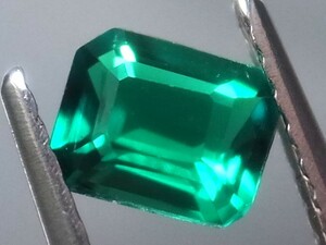 0.49ct 新品・コロンビアカラー合成バイロンエメラルド 超希少入手困難・バイロン社製 