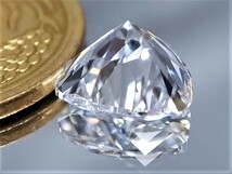 6.46ct 完全未使用新品・10㎜ VVSランク級・極上カットでテリ良好・トリリアントカットAAAランク最高品質の特級品 キュービックジルコニア_画像9