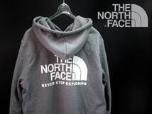 US購入 新品 M/ ノースフェイス バックプリント スウェット パーカー 裏起毛 THE NORTH FACE THROWBACK HOODIE グレーヘザー_画像1