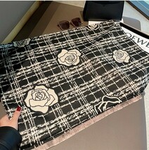 ★新品　定番上質大判　シンプル無地　カシミヤ100％　　人気メンズレディーストール　マフラー　花柄　黒_画像9