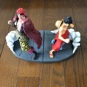 中古フィギュア　ONE PIECE ワンピース　ルフィー　キッド　ジオラマ