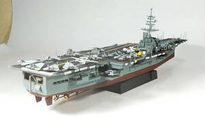 ●完成品・【1/800スケール】アメリカ海軍フォレスタル級空母・CV-62『インディペンデンス』（横須賀配備艦）