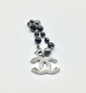 美品希少　CHANEL　シャネル　ココマーク 09V 金属製フェイクパールプラスチック シルバー黒ブレスレット