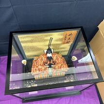◆中古 日本人形 天神様 正絹 平安 着物 コレクション ガラスケース付 置物 飾り 和風 インテリア 昭和レトロ 142-45_画像2