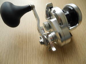 シマノ 11 オシアジガー 1000HG　　　　SHIMANO 11 OCEAJIGGER 1000HG 　　ジギング　 　　◆ 美 品 ◆　