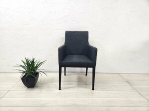 FLYMEe Noir DINING ARM CHAIR フライミー ノワール ダイニングアームチェアC