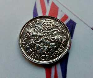 シックスペンス イギリス 1967年 ラッキー6ペンス 英国コイン 本物綺麗にポリッシュされていてピカピカのコインです。よろしくお願いします