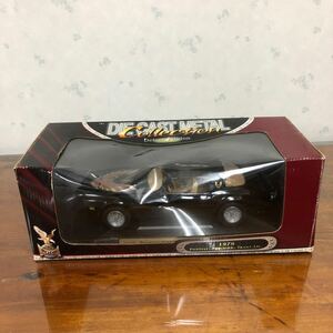 33YB1033ロードシグネチャー1/18PONTIAC FIREBIRD TRANS AM ポンティアック　ファイアバード　トランス　アム　ミニカー