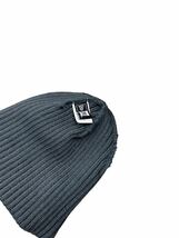 ニューエラ ニットキャップ NE908 ビーニー帽 刺繍ロゴ ワンサイズ グラファイト ユニセックス 防寒 NEWERA CLASSIC CUFF BEANIE 新品_画像3