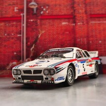 送料込み　ハセガワ　ランチアラリー037 1/24 組み立て済みプラモデルジャンク品　HASEGAWA LANCIA _画像3